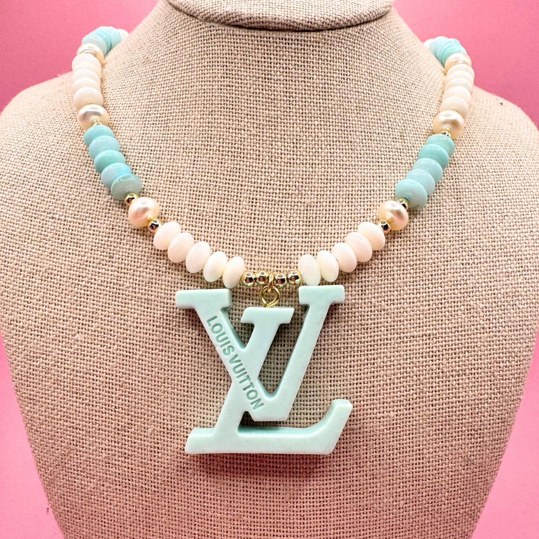 BLUE SUGAR NECKLACE