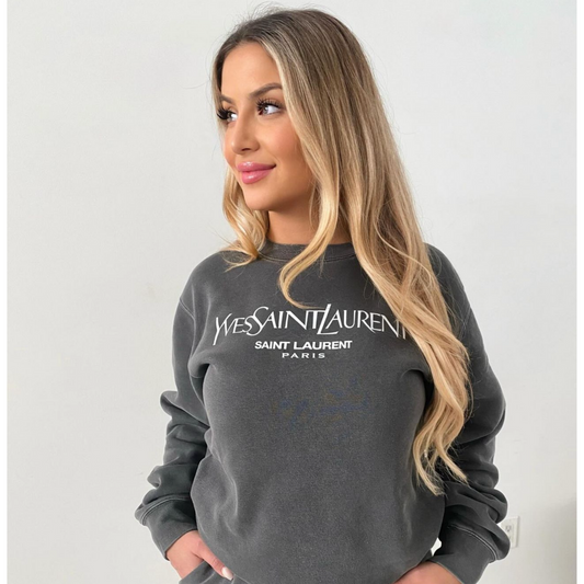 NEVER BASIC – CREWNECK ( 2 COLORS)